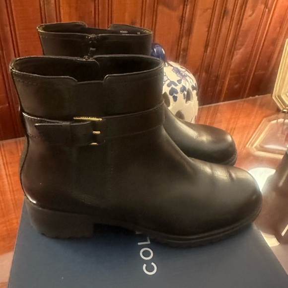 Women's Black Ankle Boots Cole Han - Picture 8 of 11